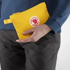 Fjallraven Trousse De Toilette Fjällräven Kånken Gear Pocket Pink 7 Fjallraven Trousse De Toilette Fjällräven Kånken Gear Pocket Pink -Fjallraven 3 Kanken Gear Pocket 25863 141 C MODEL FJR 4