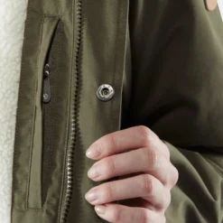 Veste Fjallraven Women Greenland Winter Parka Buckwheat Brown 13 Veste Fjallraven Women Greenland Winter Parka Buckwheat Brown -Fjallraven 5 F89738 FW18 srre greenland winter parka w fjaellraeven 21