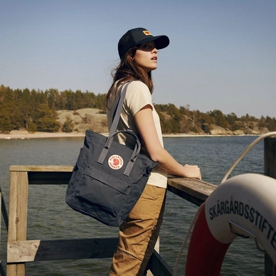 Fjallraven Sac à Dos Fjällräven Kånken Totepack True Red 7 Fjallraven Sac à Dos Fjällräven Kånken Totepack True Red – Image 7