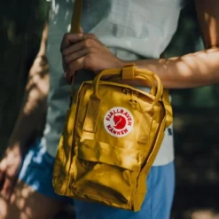 Fjallraven Sac à Bandoulière Fjällräven Kånken Sling Clay 17 Fjallraven Sac à Bandoulière Fjällräven Kånken Sling Clay -Fjallraven 9 Mood Kanken Sling DSC06838 1