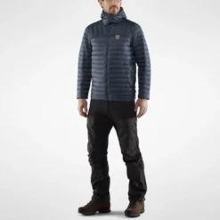 Veste Fjallraven Men Expedition Latt Hoodie UN Blue 11 Veste Fjallraven Men Expedition Latt Hoodie UN Blue -Fjallraven Expedition Latt Hoodie M 86119 560 C MODEL FJR