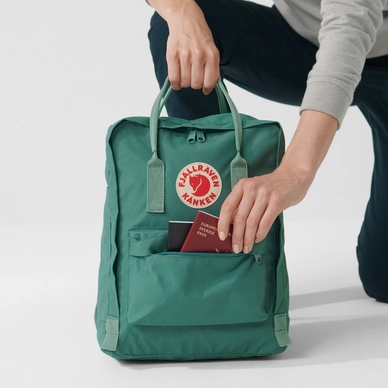 Fjallraven Sac à Dos Fjällräven Kånken Arctic Green-Spicy Orange 6 Fjallraven Sac à Dos Fjällräven Kånken Arctic Green-Spicy Orange – Image 6